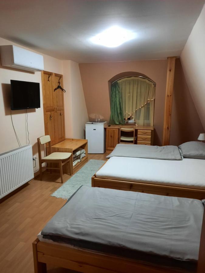 Ambrózia Guesthouse Nagykanizsa Exterior foto