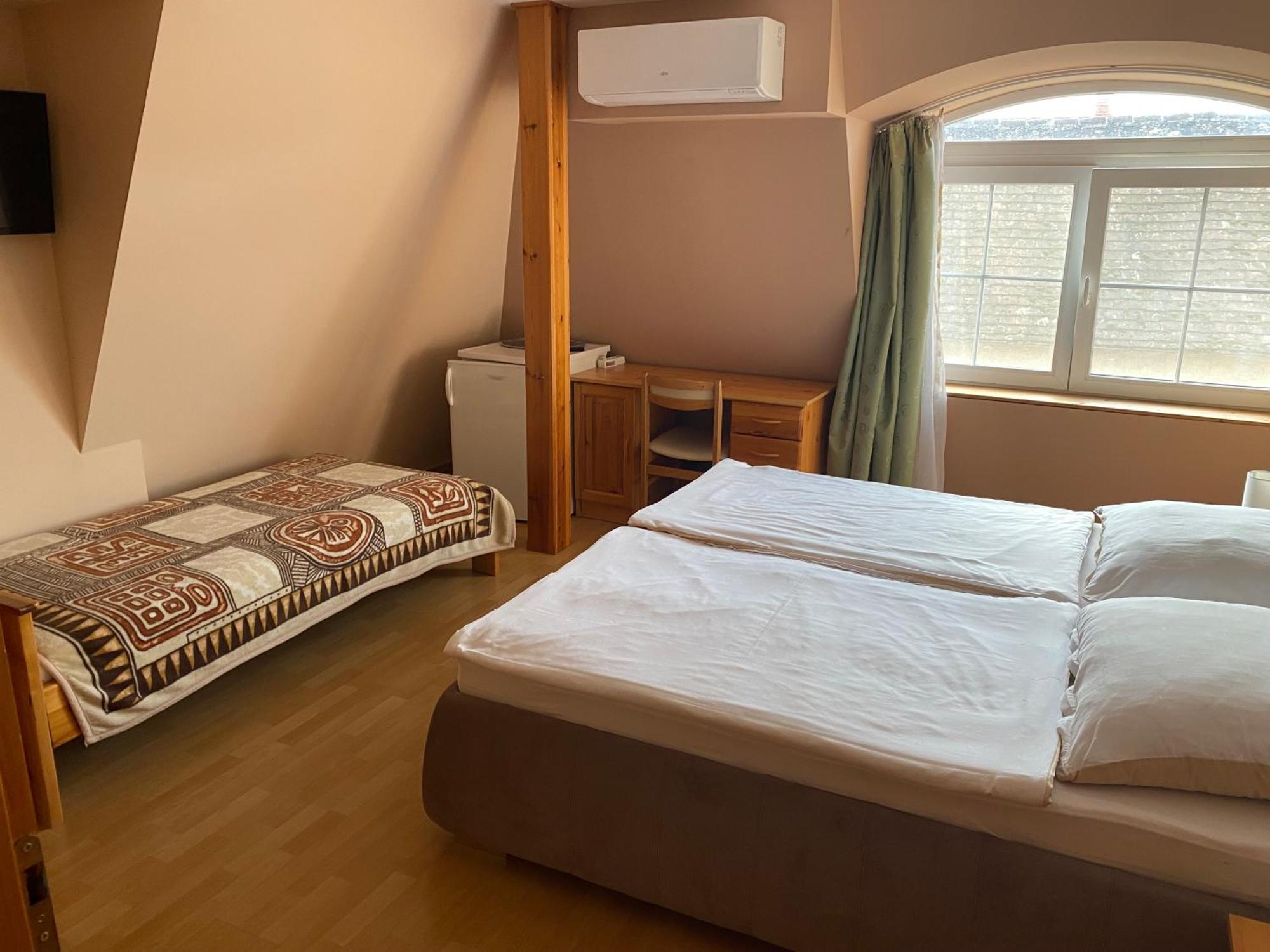 Ambrózia Guesthouse Nagykanizsa Exterior foto