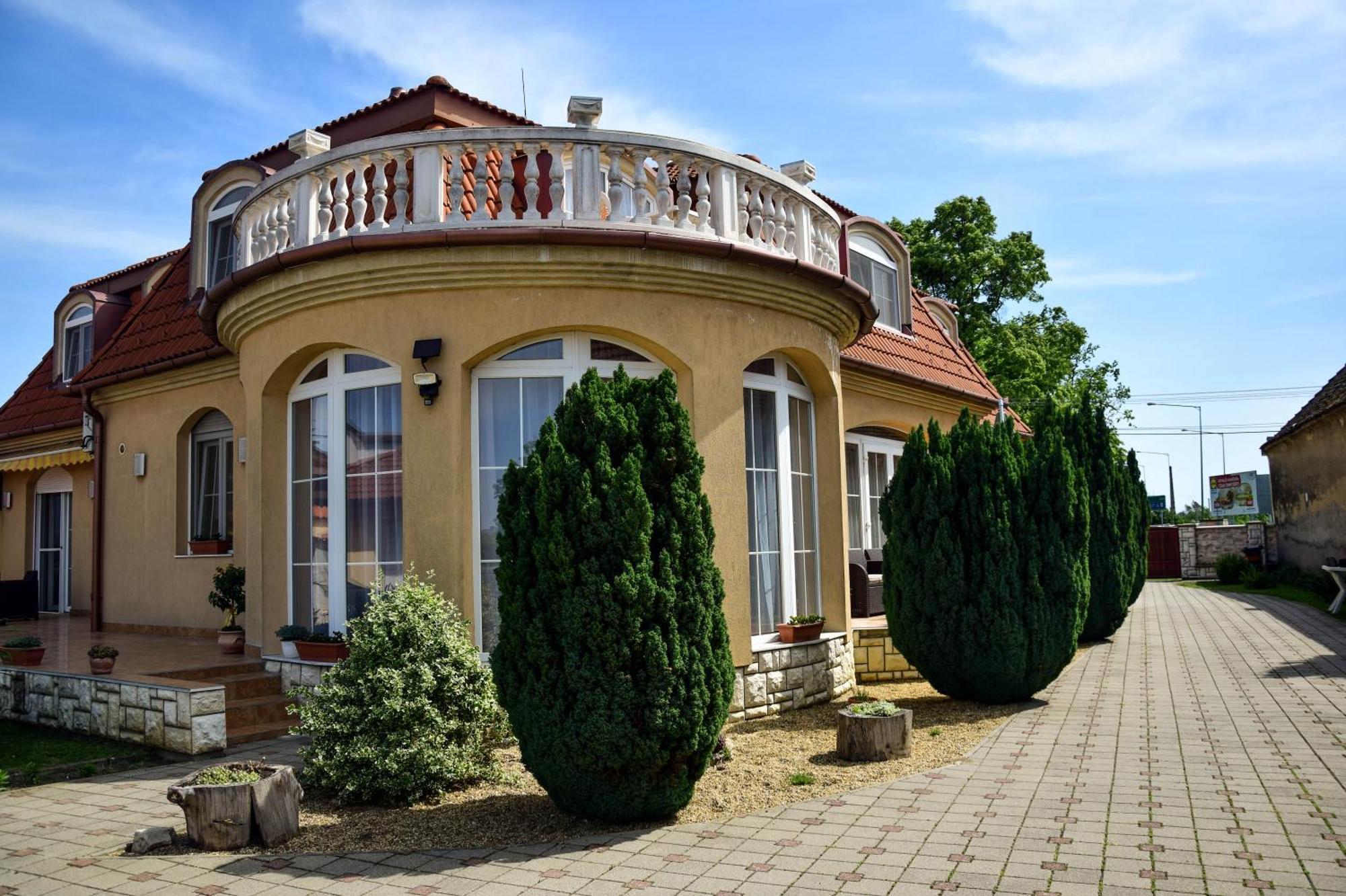 Ambrózia Guesthouse Nagykanizsa Exterior foto
